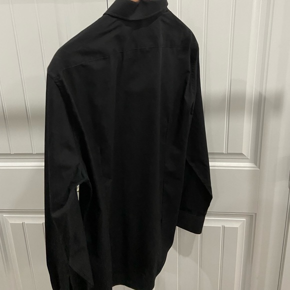 Black button up shirt - Picture 4 of 5